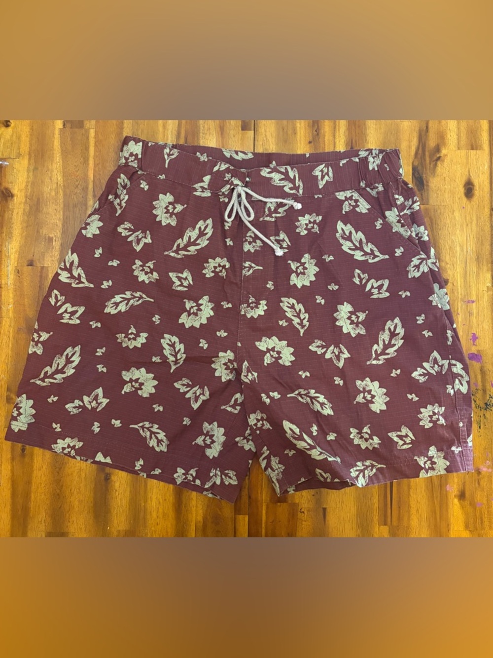 Territory Ahead men’s Men's Floral Drawstring Shorts - Burgundy